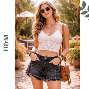 🛍️3/$40 H&M Black Distressed Denim Shorts • Raw Hem • Size 4